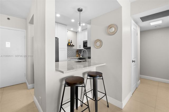 1200 West Ave 505, Miami Beach, FL 33139