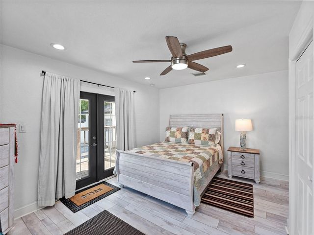 2903 W IVY STREET, Tampa, FL 33607