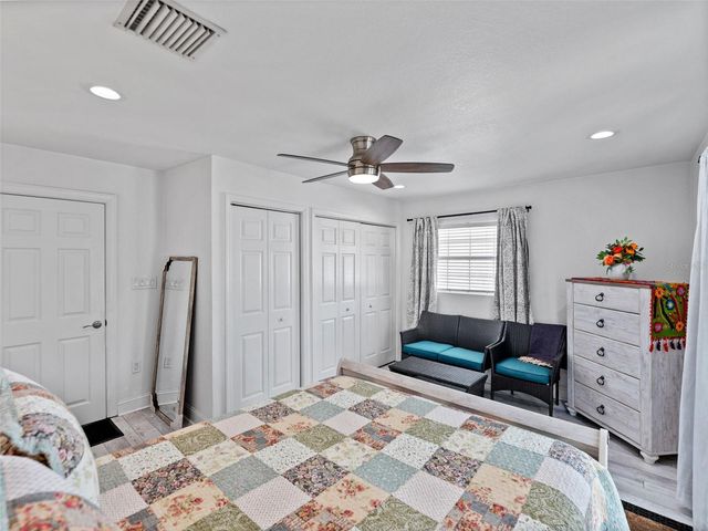 2903 W IVY STREET, Tampa, FL 33607