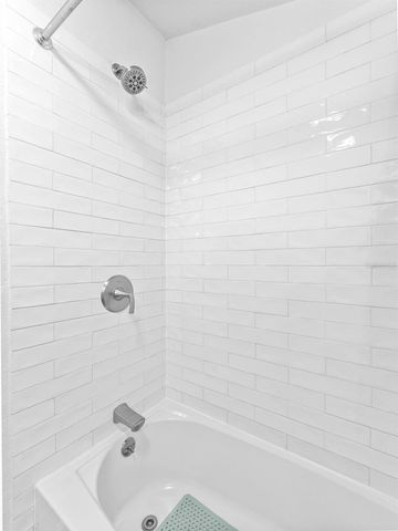 2903 W IVY STREET, Tampa, FL 33607