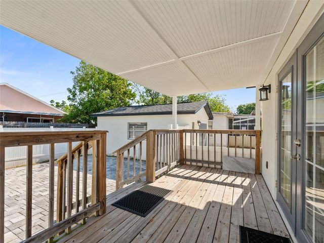 2903 W IVY STREET, Tampa, FL 33607