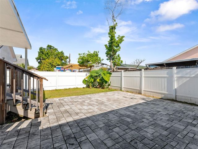 2903 W IVY STREET, Tampa, FL 33607