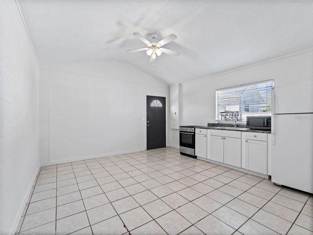 2903 W IVY STREET, Tampa, FL 33607