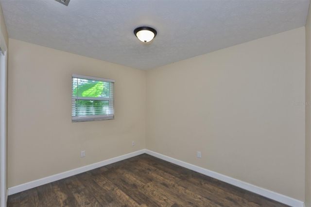 105 N KINGSWAY ROAD, Seffner, FL 33584
