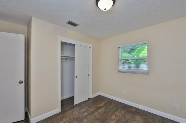105 N KINGSWAY ROAD, Seffner, FL 33584