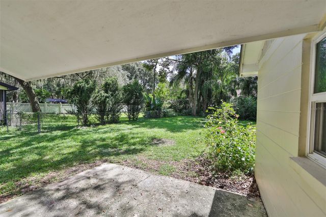 105 N KINGSWAY ROAD, Seffner, FL 33584