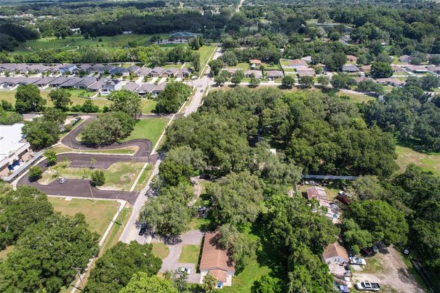 105 N KINGSWAY ROAD, Seffner, FL 33584