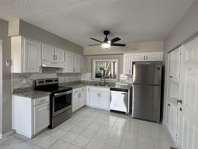 10307 PARKCREST DRIVE, Tampa, FL 33624
