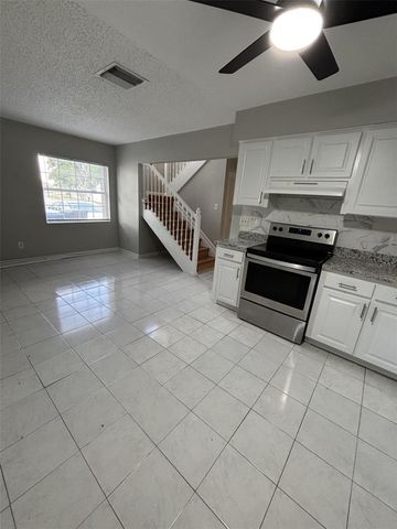 10307 PARKCREST DRIVE, Tampa, FL 33624