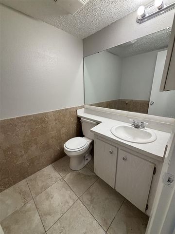10307 PARKCREST DRIVE, Tampa, FL 33624