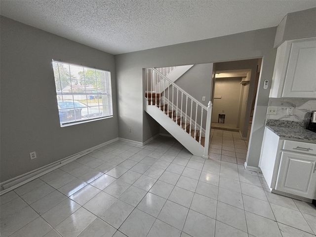 10307 PARKCREST DRIVE, Tampa, FL 33624