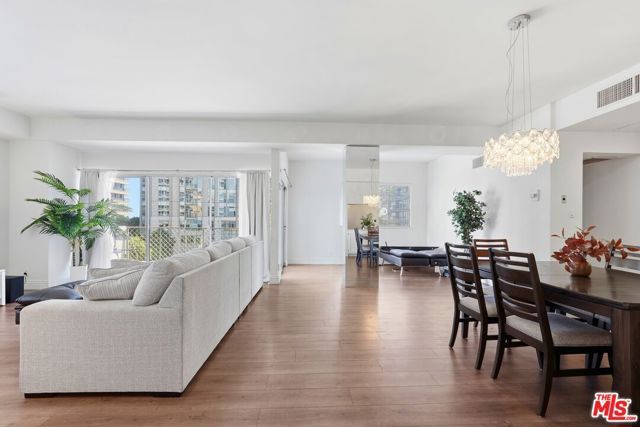 10787 Wilshire Boulevard 402, Los Angeles, CA 90024