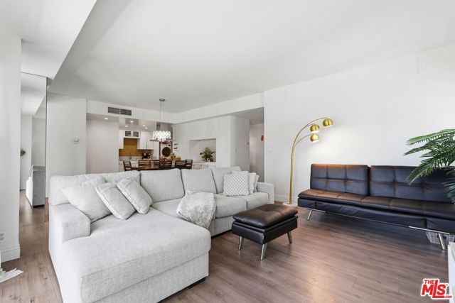 10787 Wilshire Boulevard 402, Los Angeles, CA 90024