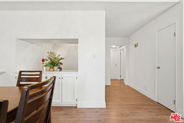 10787 Wilshire Boulevard 402, Los Angeles, CA 90024