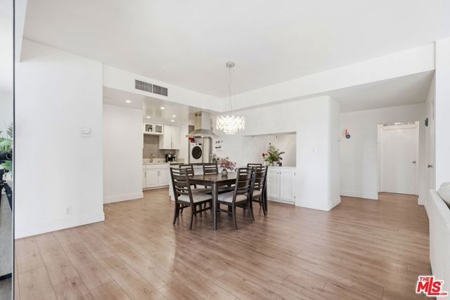 10787 Wilshire Boulevard 402, Los Angeles, CA 90024