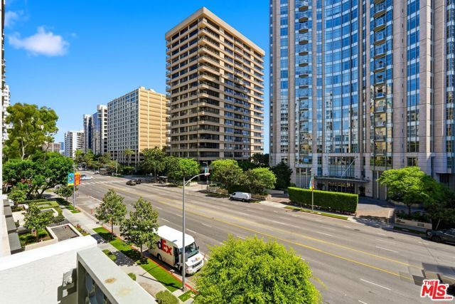 10787 Wilshire Boulevard 402, Los Angeles, CA 90024