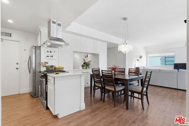 10787 Wilshire Boulevard 402, Los Angeles, CA 90024