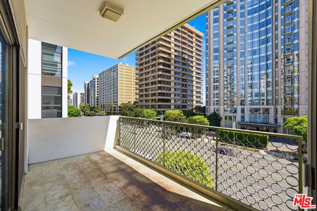 10787 Wilshire Boulevard 402, Los Angeles, CA 90024