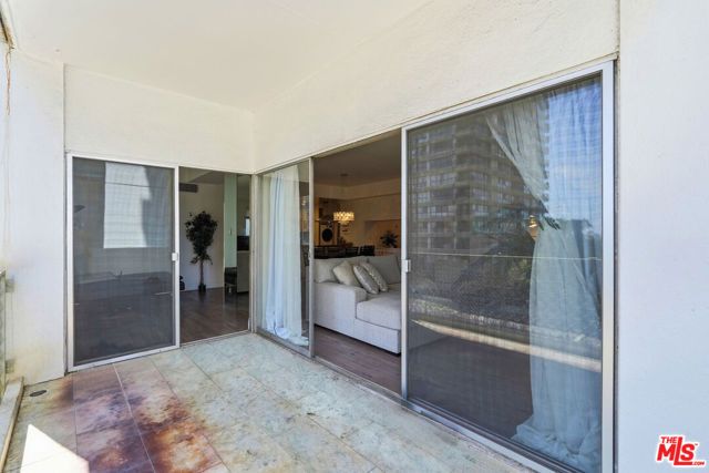 10787 Wilshire Boulevard 402, Los Angeles, CA 90024