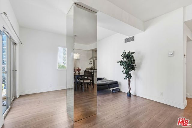 10787 Wilshire Boulevard 402, Los Angeles, CA 90024
