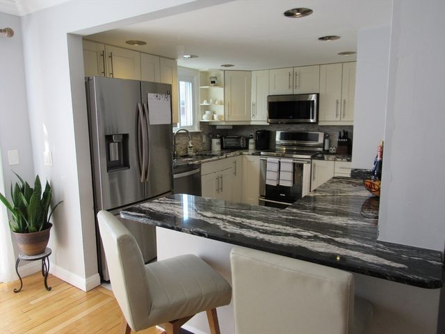 6 Loring Hills Ave B1, Salem, MA 01970