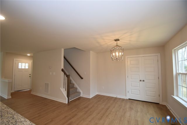 1910 Jefferson Hwy, Louisa, VA 23093