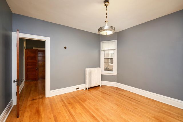 2410 Colfax Avenue S, Minneapolis, MN 55405