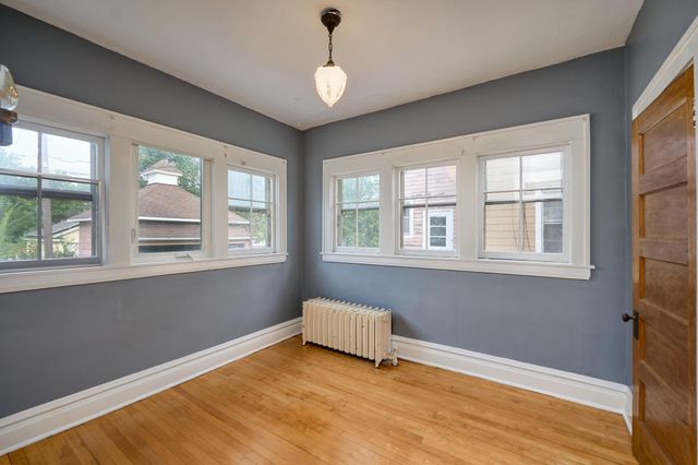 2410 Colfax Avenue S, Minneapolis, MN 55405