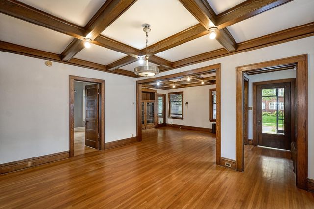 2410 Colfax Avenue S, Minneapolis, MN 55405