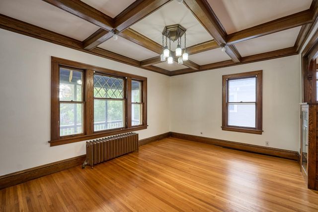 2410 Colfax Avenue S, Minneapolis, MN 55405