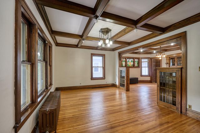 2410 Colfax Avenue S, Minneapolis, MN 55405