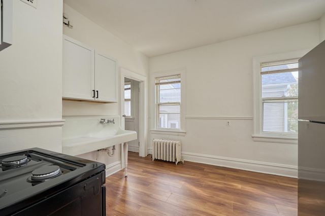 2410 Colfax Avenue S, Minneapolis, MN 55405