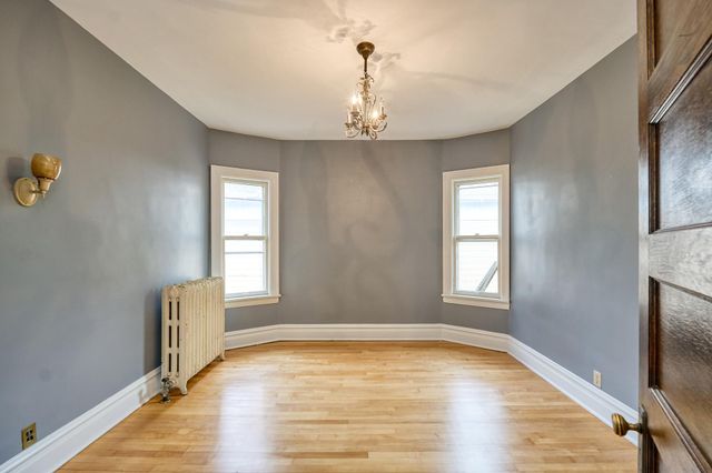 2410 Colfax Avenue S, Minneapolis, MN 55405