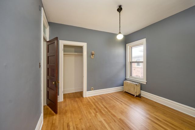 2410 Colfax Avenue S, Minneapolis, MN 55405