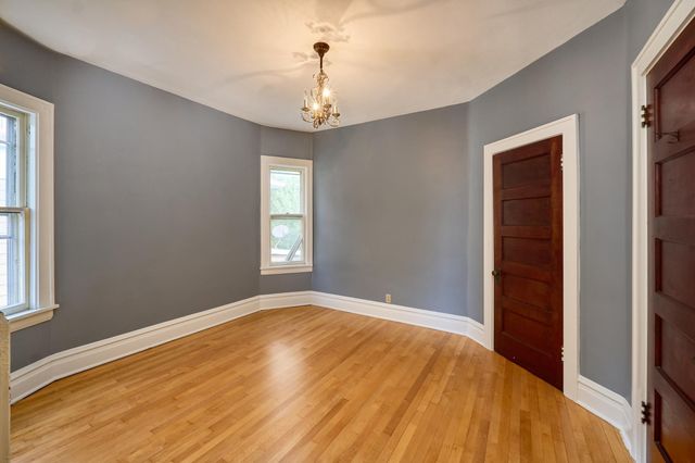 2410 Colfax Avenue S, Minneapolis, MN 55405