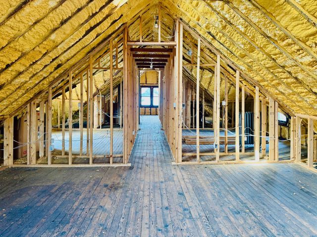 2410 Colfax Avenue S, Minneapolis, MN 55405