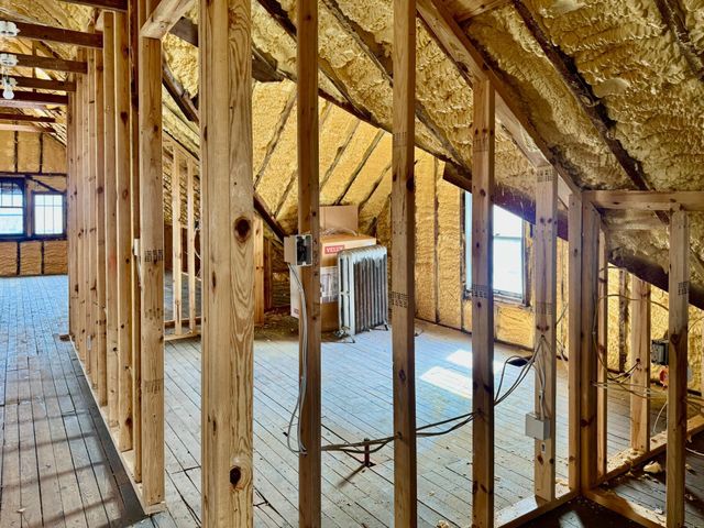 2410 Colfax Avenue S, Minneapolis, MN 55405