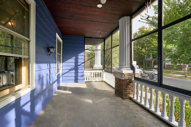 2410 Colfax Avenue S, Minneapolis, MN 55405