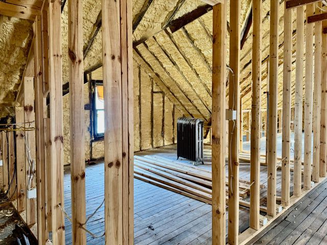 2410 Colfax Avenue S, Minneapolis, MN 55405