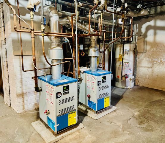 2410 Colfax Avenue S, Minneapolis, MN 55405