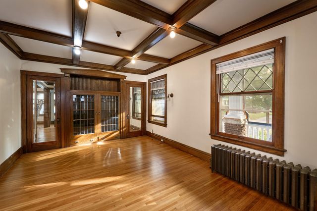 2410 Colfax Avenue S, Minneapolis, MN 55405