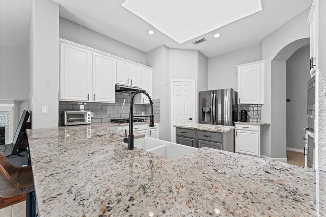 2615 Easton Springs Court, Pearland, TX 77584