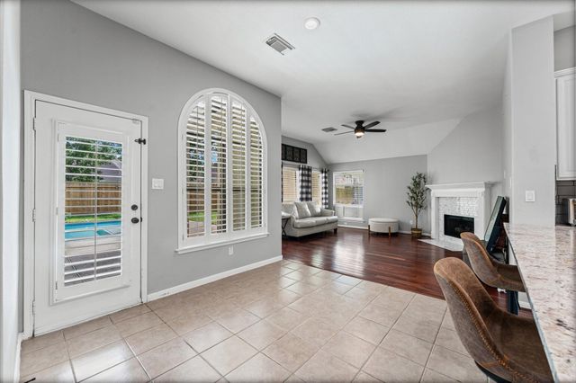 2615 Easton Springs Court, Pearland, TX 77584