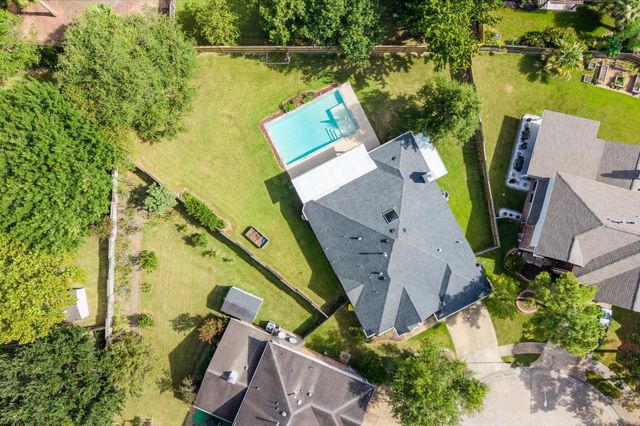 2615 Easton Springs Court, Pearland, TX 77584