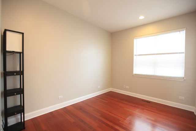 2424 N SOUTHPORT Avenue B, Chicago, IL 60614