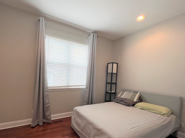 2424 N SOUTHPORT Avenue B, Chicago, IL 60614