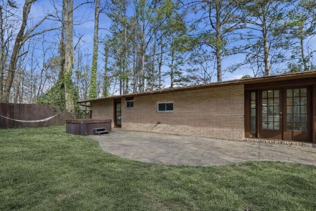 1583 Nantahalla Drive NE, Atlanta, GA 30329