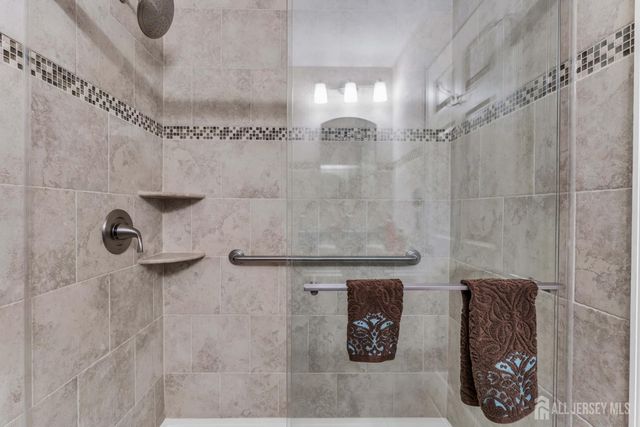 11 John Paul Jones Drive, Monroe, NJ 08831