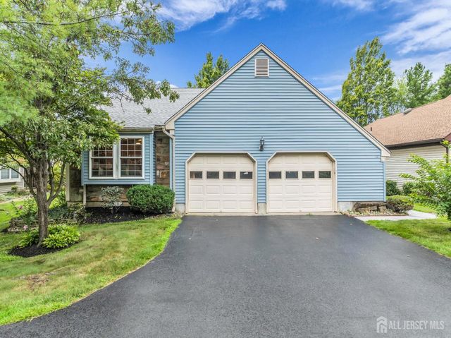 11 John Paul Jones Drive, Monroe, NJ 08831