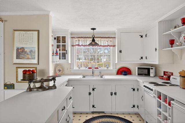 12 Captain Nickerson Lane, Dennis, MA 02660